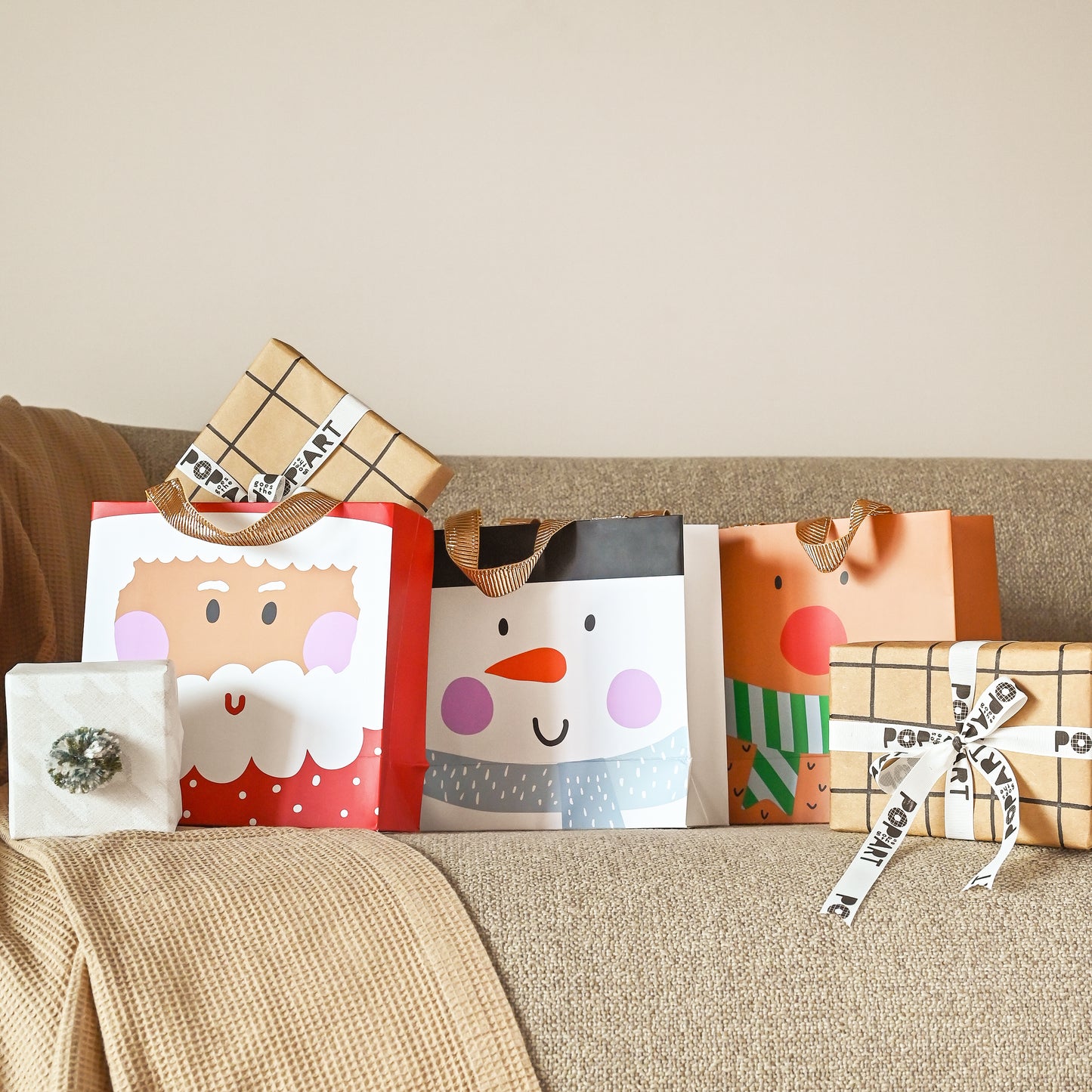 Set of 6 Gift Bags | Christmas Characters