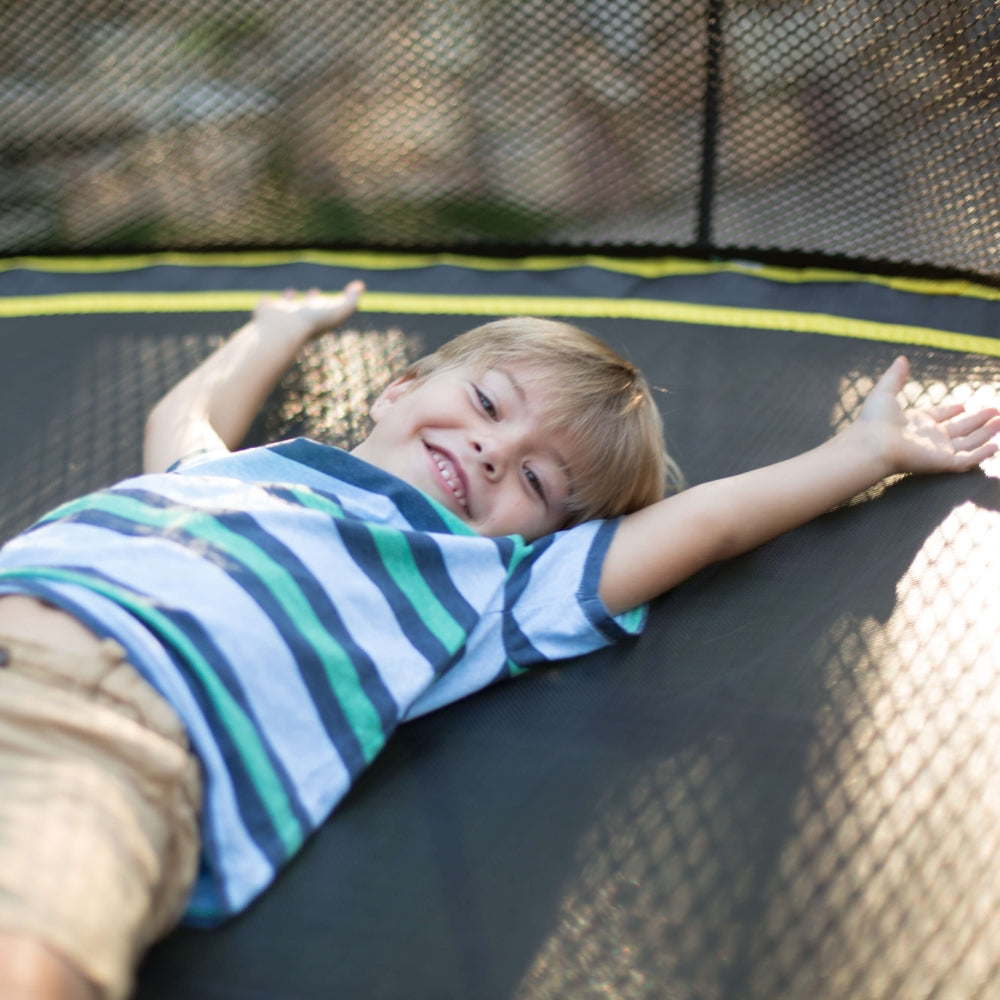 Springfree Compact Round Trampoline With Enclosure