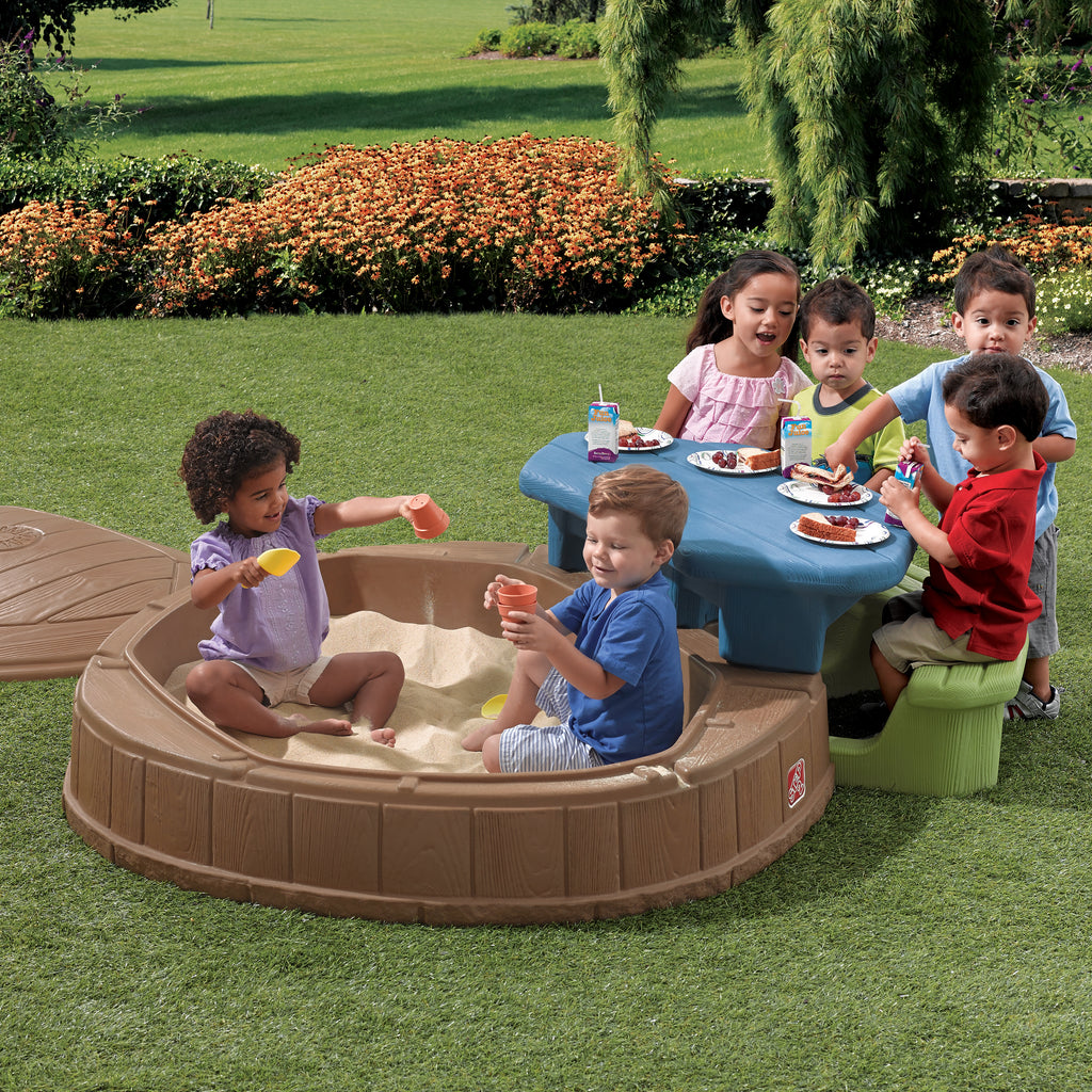 Step2 naturally playful sand & hot sale water center